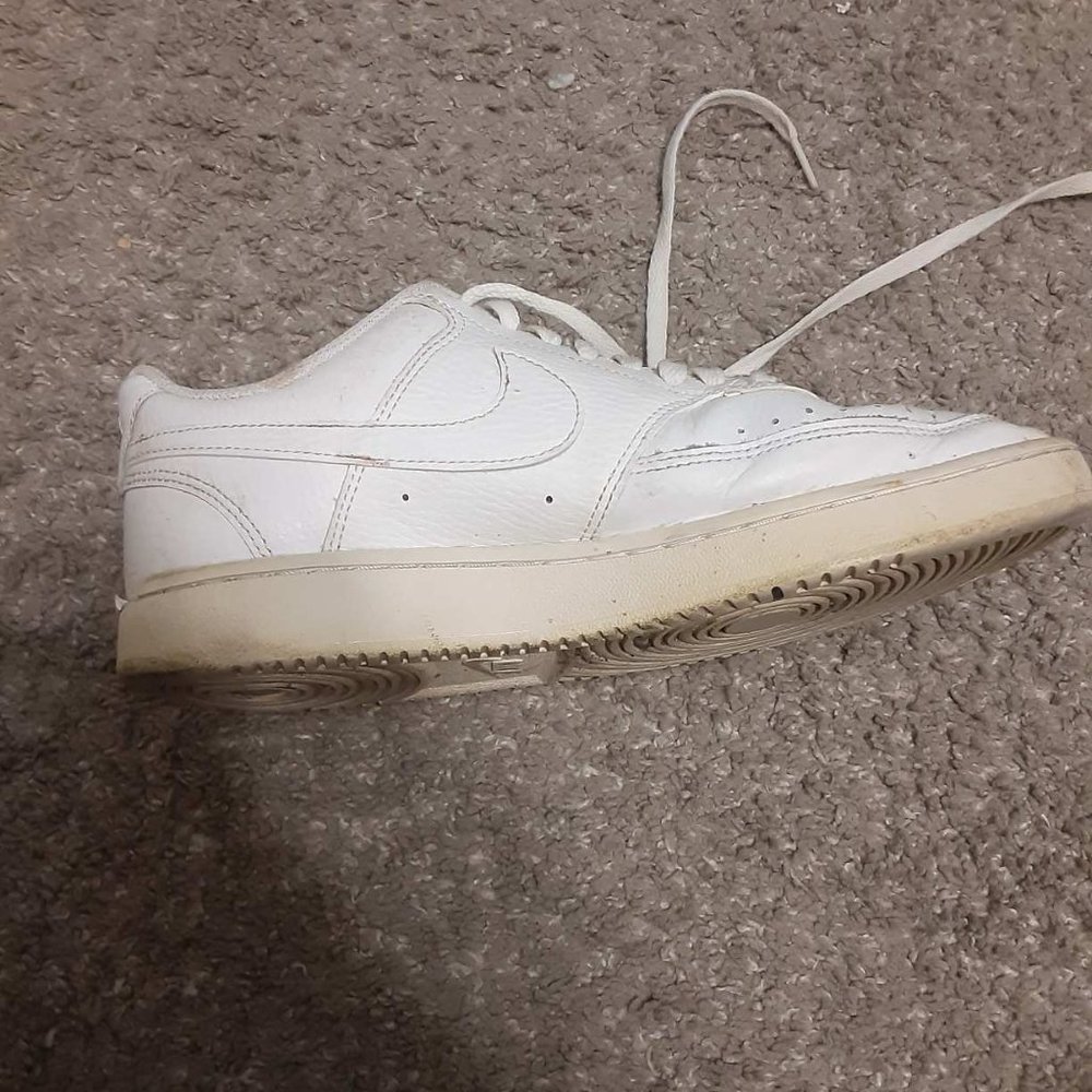 Women's Size 8 Nike Court Vision White Low - Picture 10 of 16